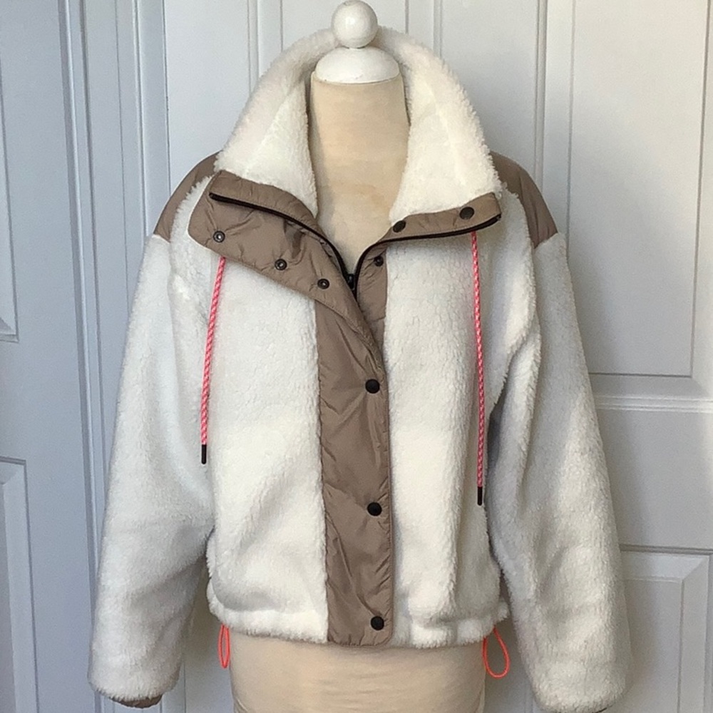 Bogner Fire & Ice midweight teddy jacket. Size Small.